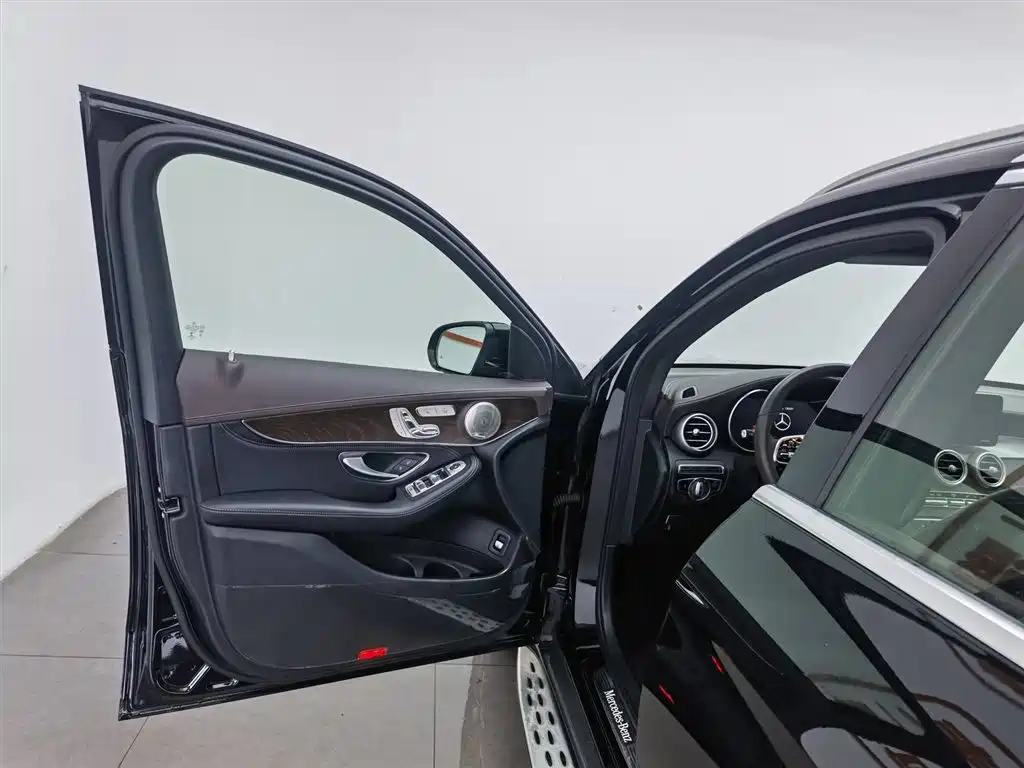 Mercedes-Benz GLC 2020 GLC 300 L 4MATIC