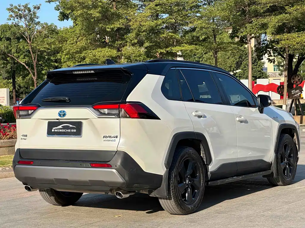 TOYOTA RAV4 RONGFANG