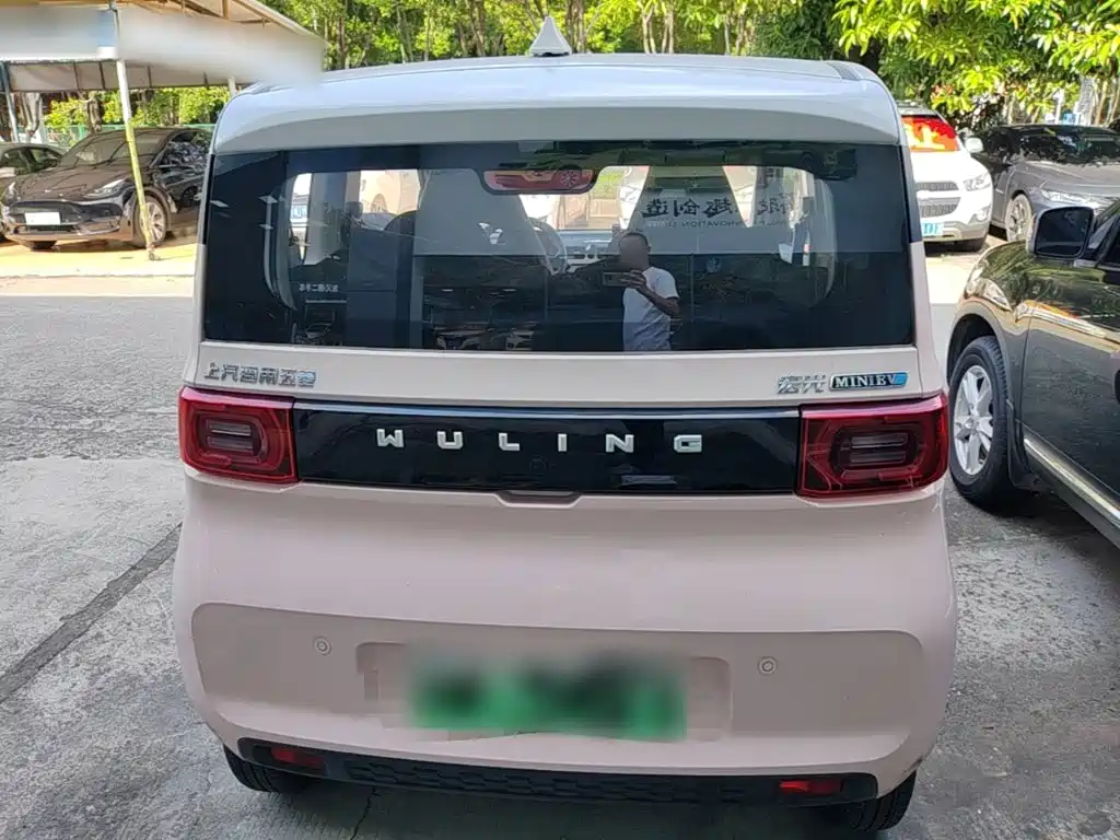 Wuling MINIEV — миниатюра 6