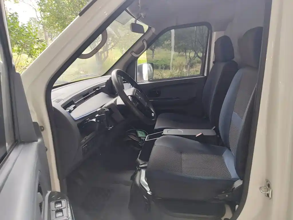 Dongfeng EM27 — миниатюра 15