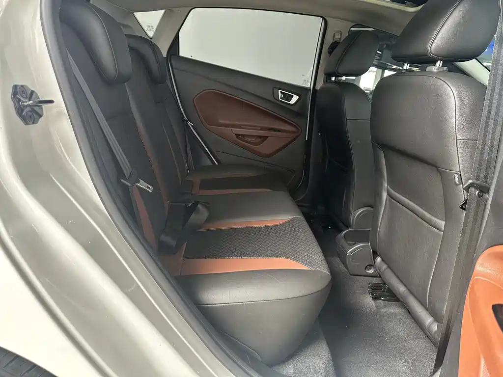 Ford Fiesta 2014 1.0 GTDi AT