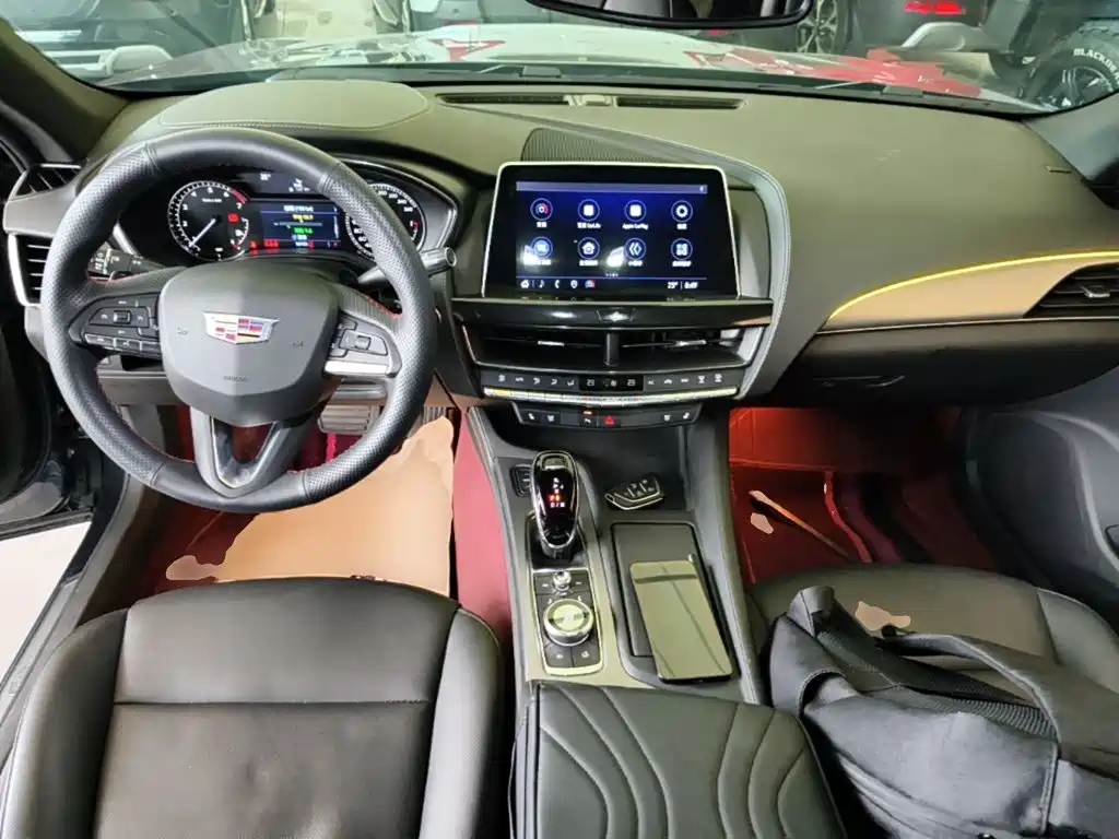 Cadillac CT5 — миниатюра 10