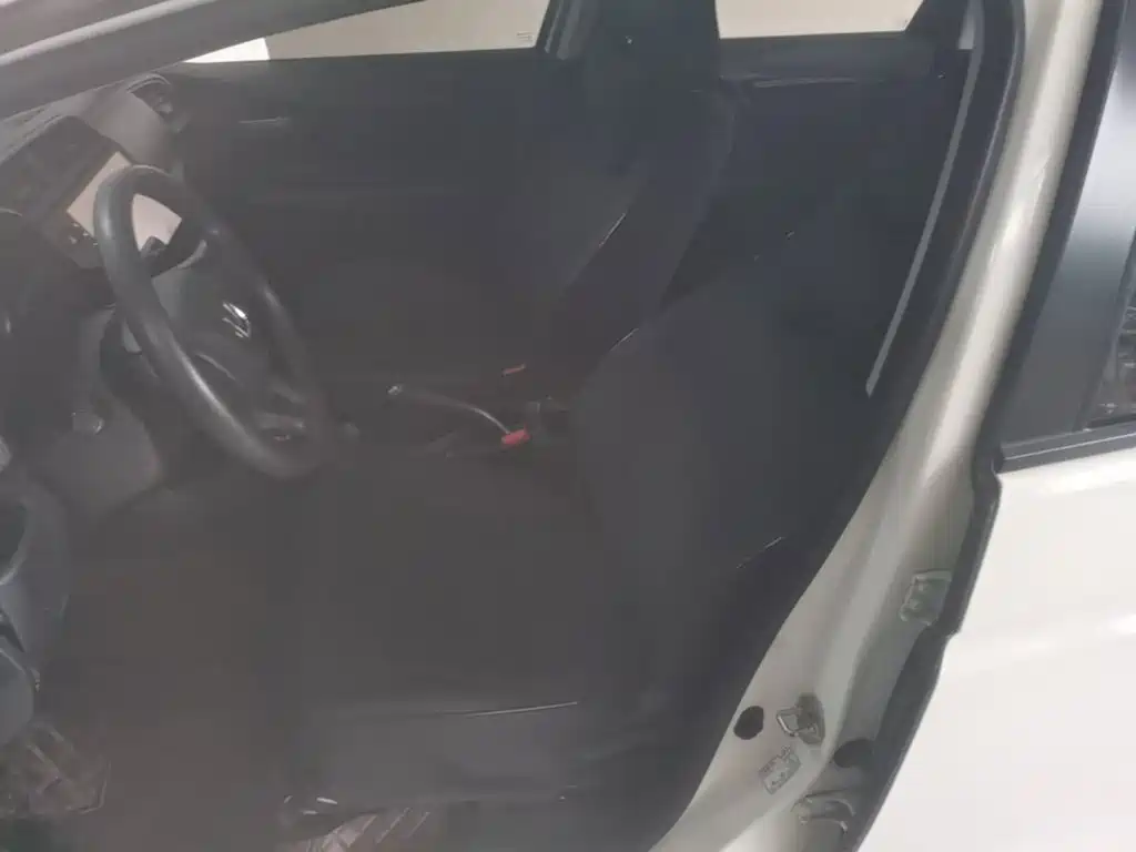 Honda Fit — миниатюра 15