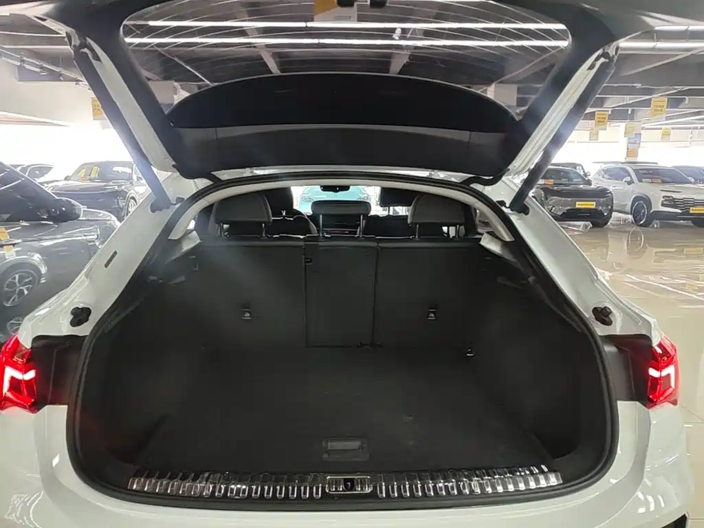Audi Q3 Sportback — миниатюра 19