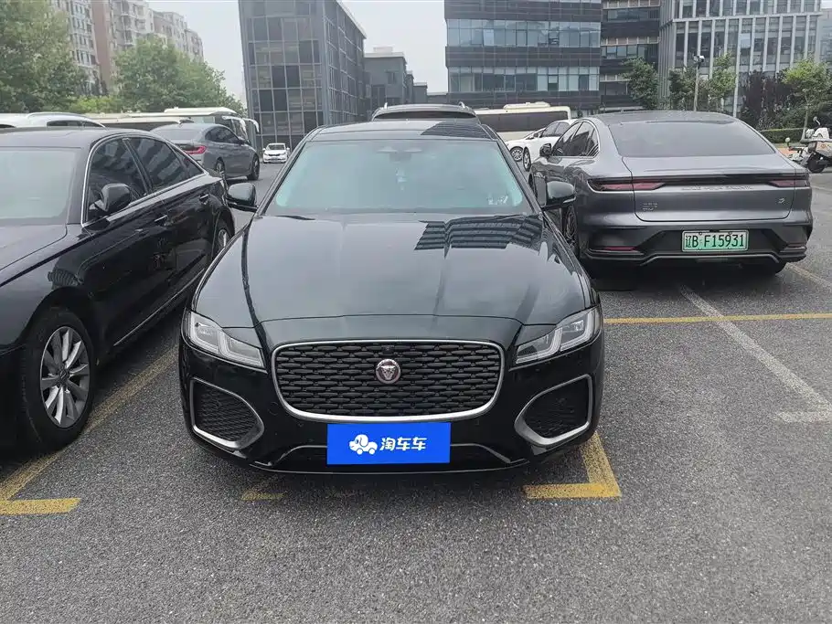 Jaguar XFL 2025 2.0T P250 Premium Luxury