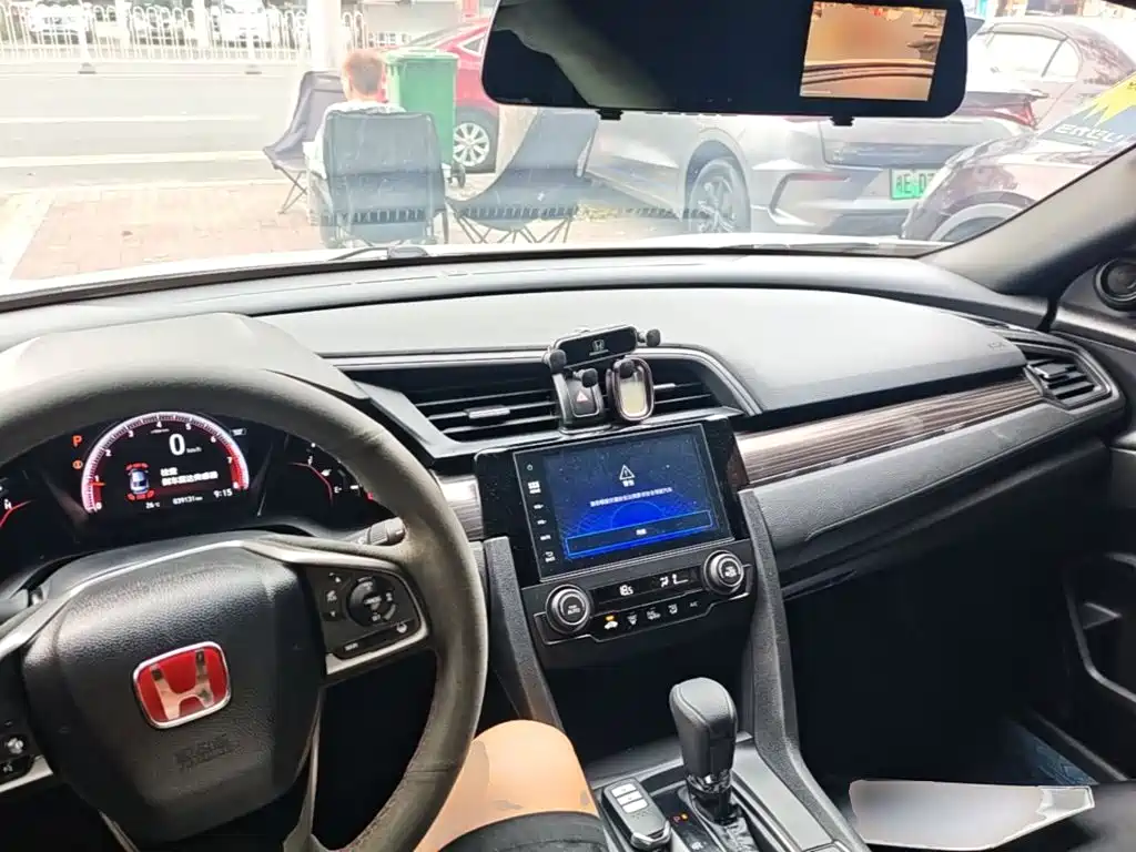 Honda Civic — миниатюра 10