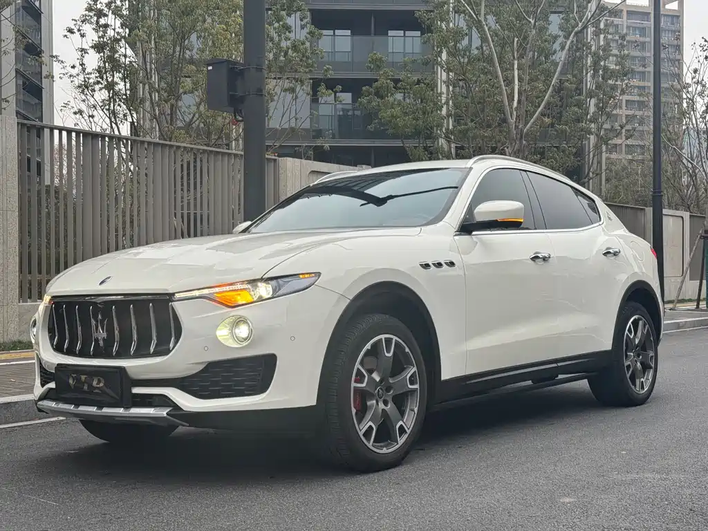 MASERATI LEVANTE