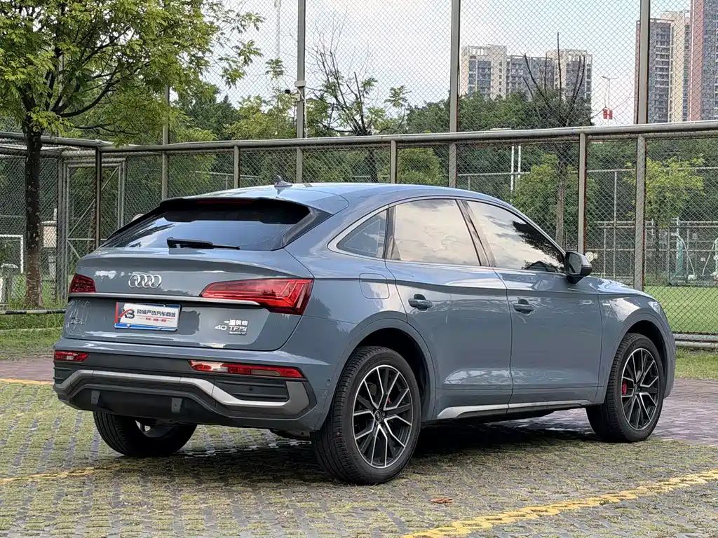 Audi Q5L Sportback — миниатюра 4