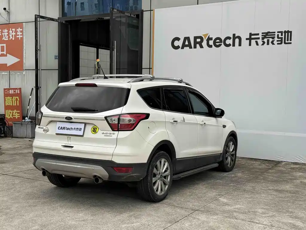 Ford Kuga — миниатюра 14
