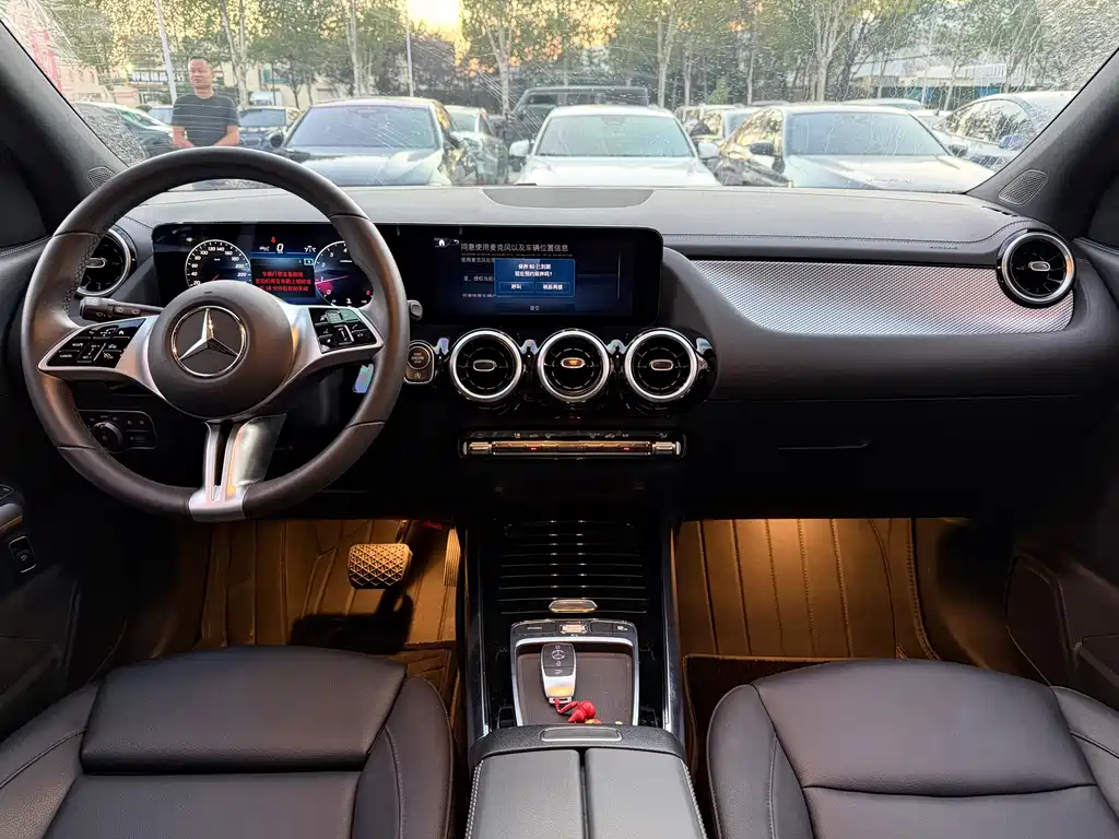 Mercedes-Benz GLA — миниатюра 9