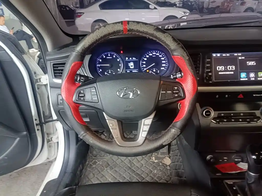 Hyundai Mistra — миниатюра 11