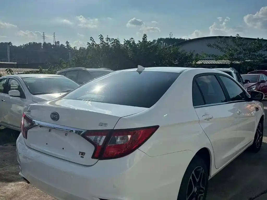BYD G5 — миниатюра 5