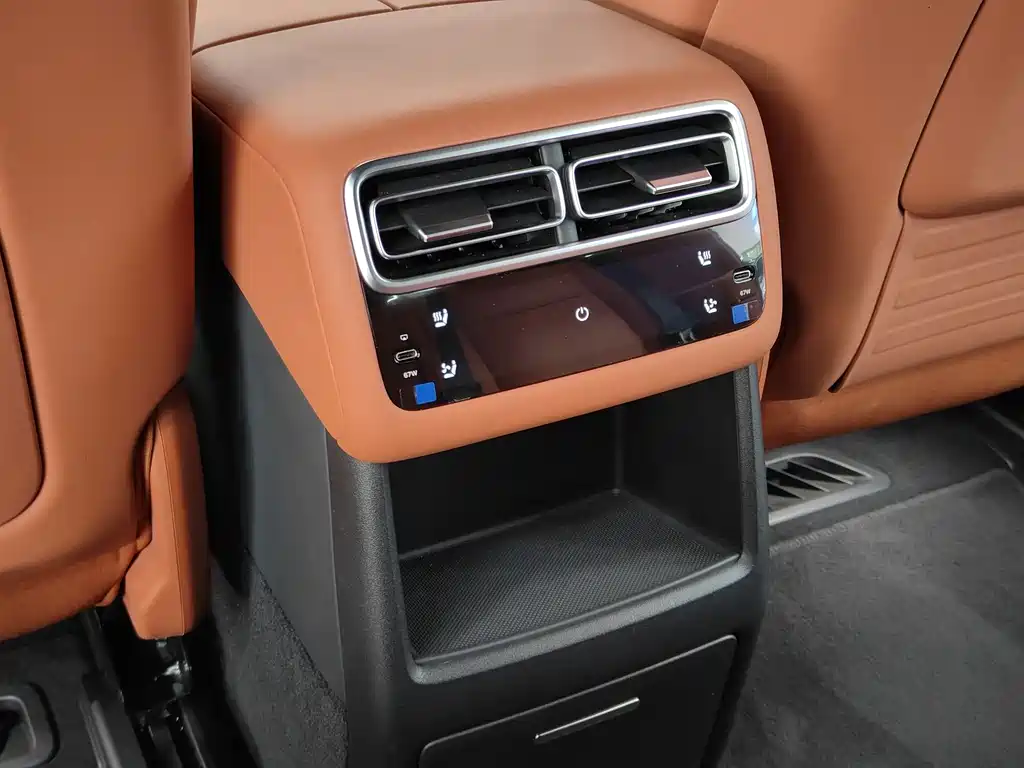 Li Auto Li L7 — миниатюра 10