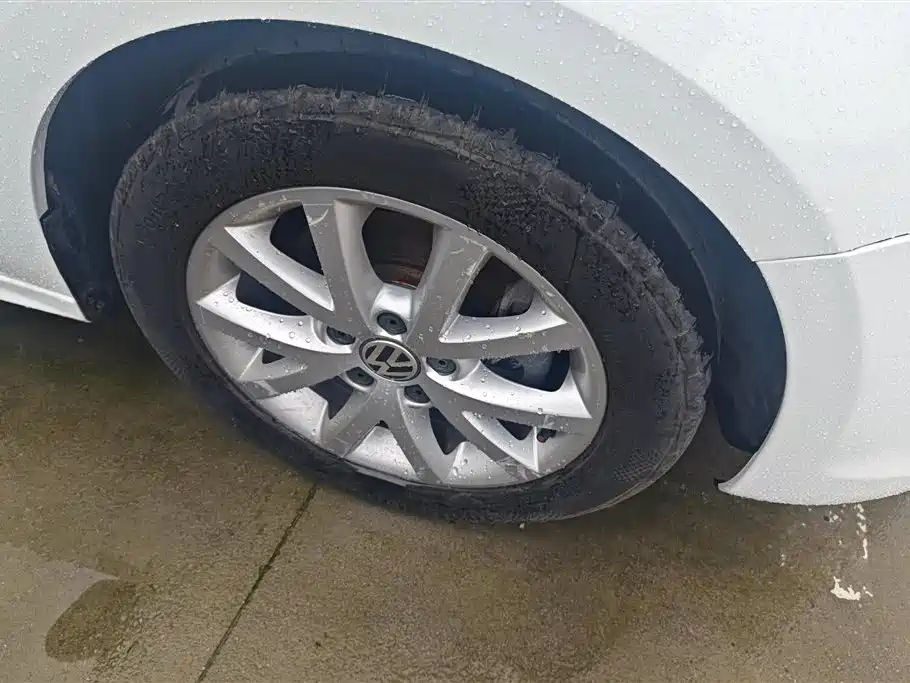 Volkswagen Sagitar 2012 1.4TSI AT Luxury