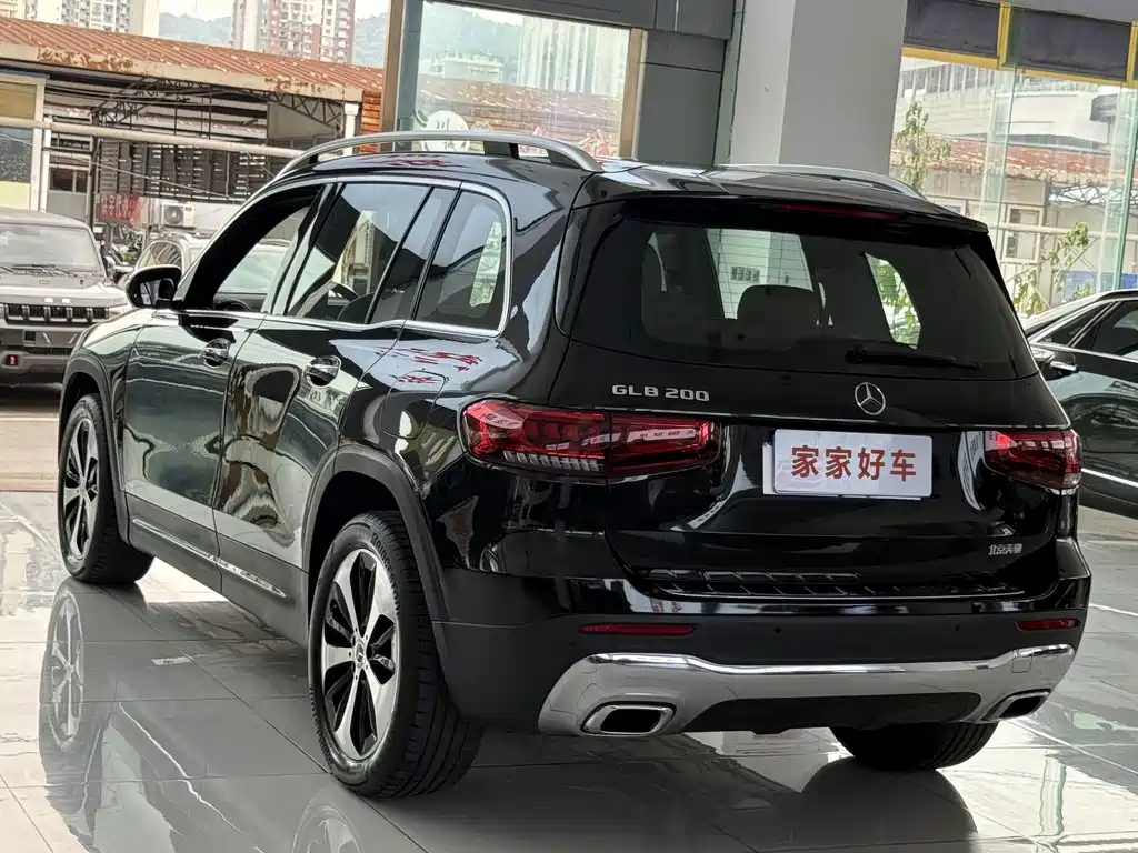 Mercedes-Benz GLB — миниатюра 15