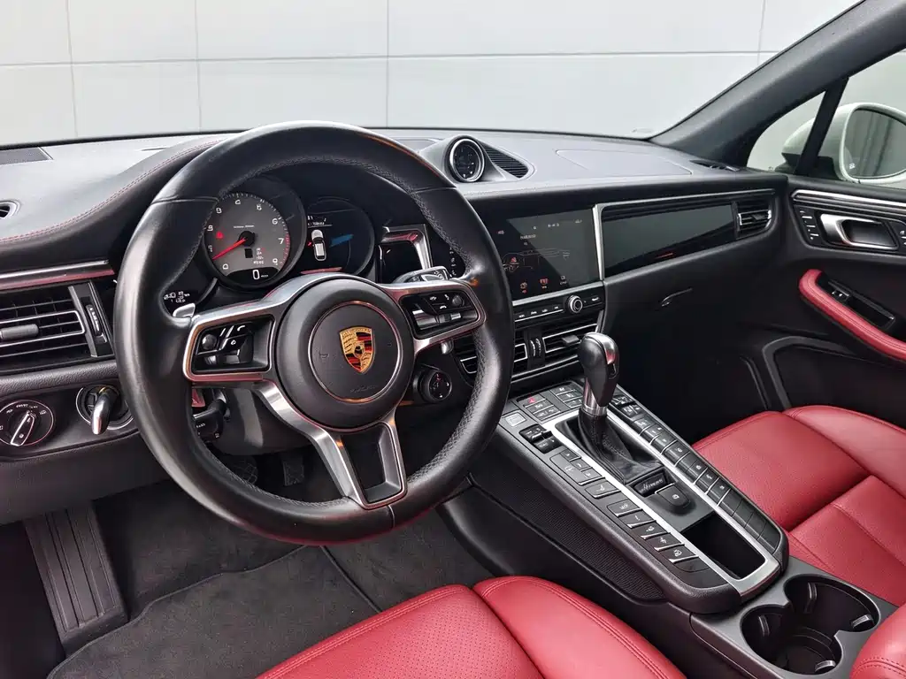 Porsche Macan — миниатюра 6