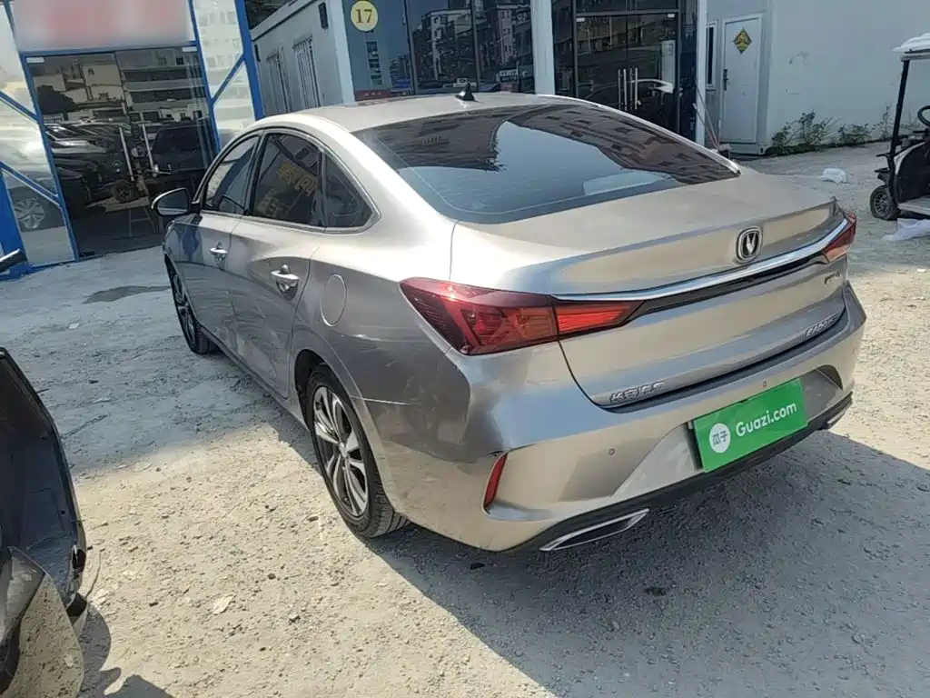 Changan Eado — миниатюра 5