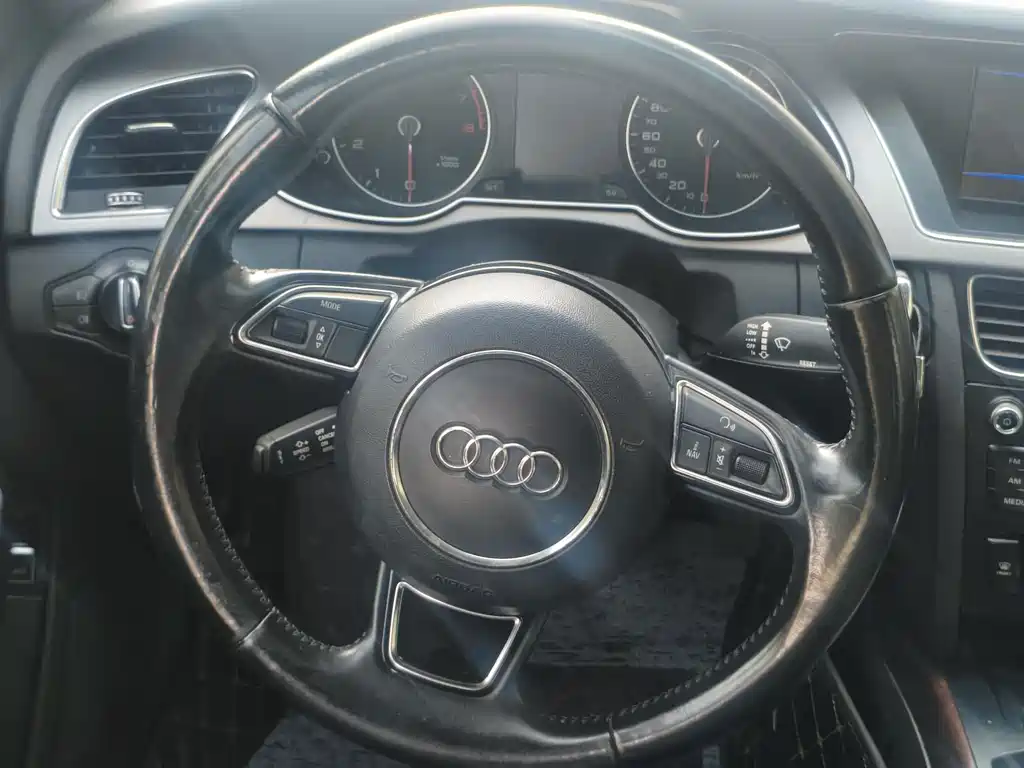 Audi A4L — миниатюра 9