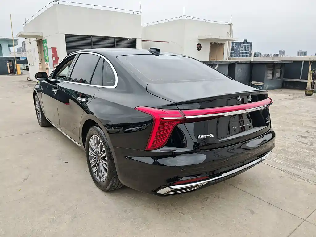 RED FLAG HONGQI H5