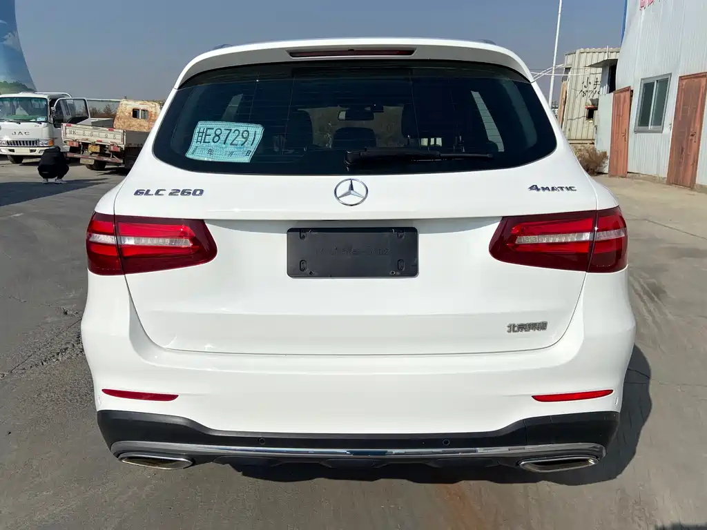 MERCEDES-BENZ GLC