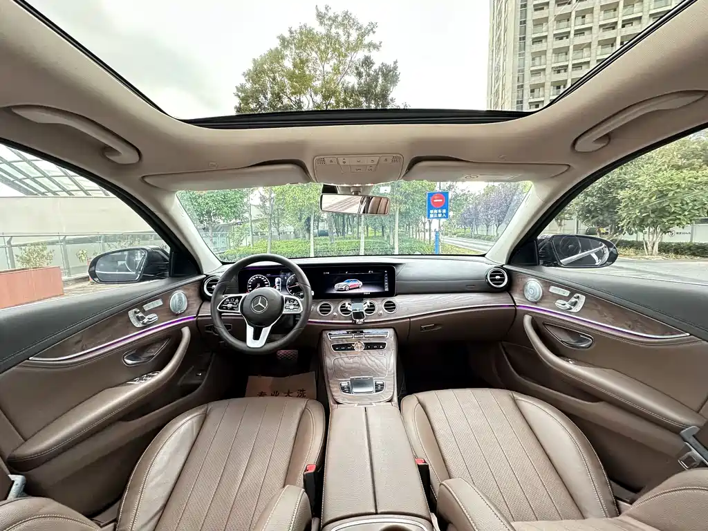 Mercedes-Benz E-Class — миниатюра 14