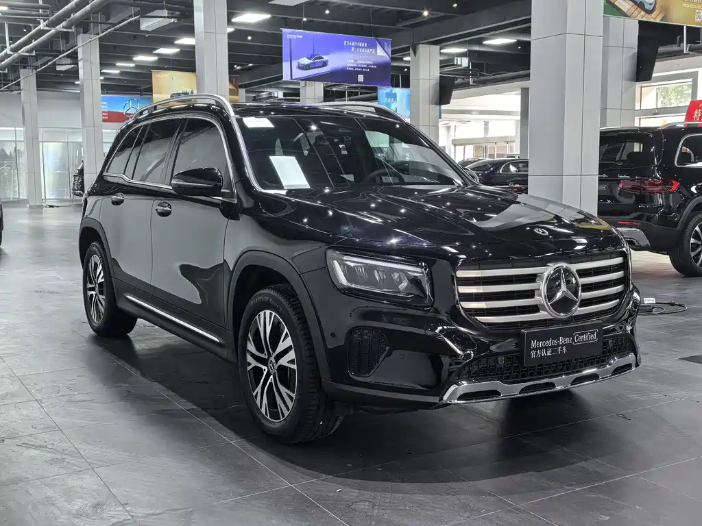 Mercedes-Benz GLB — миниатюра 12