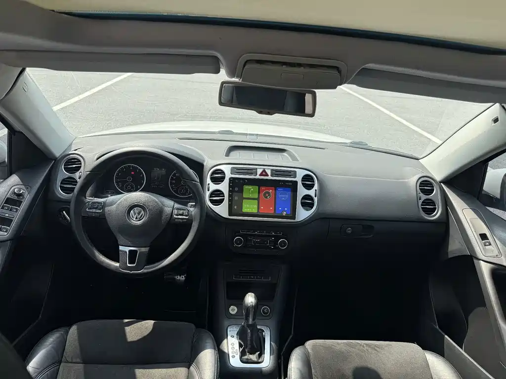 Volkswagen Tiguan — миниатюра 5