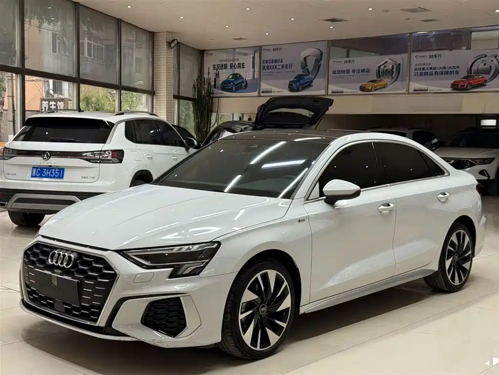 Купить Audi A3