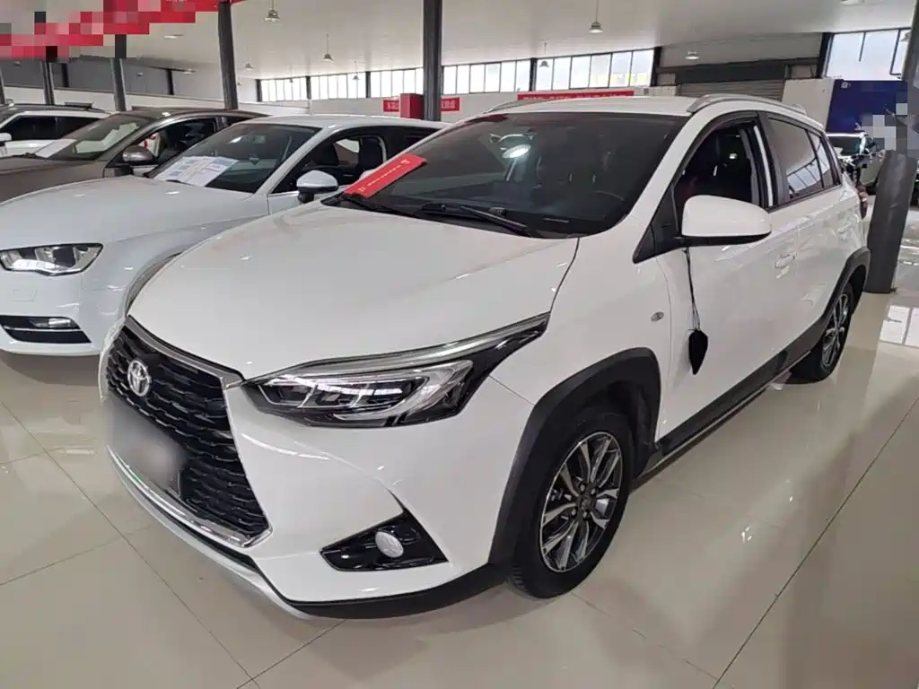 Toyota Yaris L — миниатюра 2