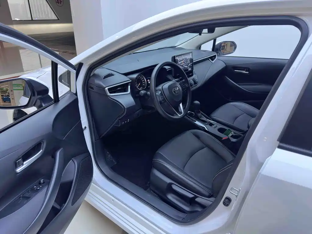 TOYOTA YARIS L ZHIXUAN