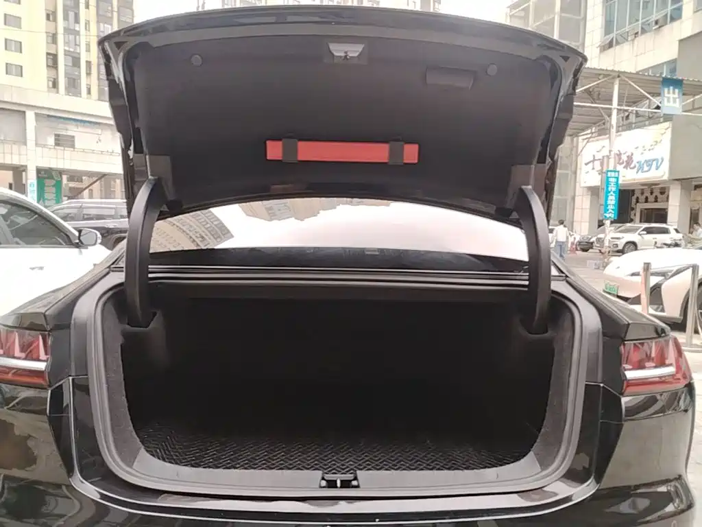 BYD Han — миниатюра 19