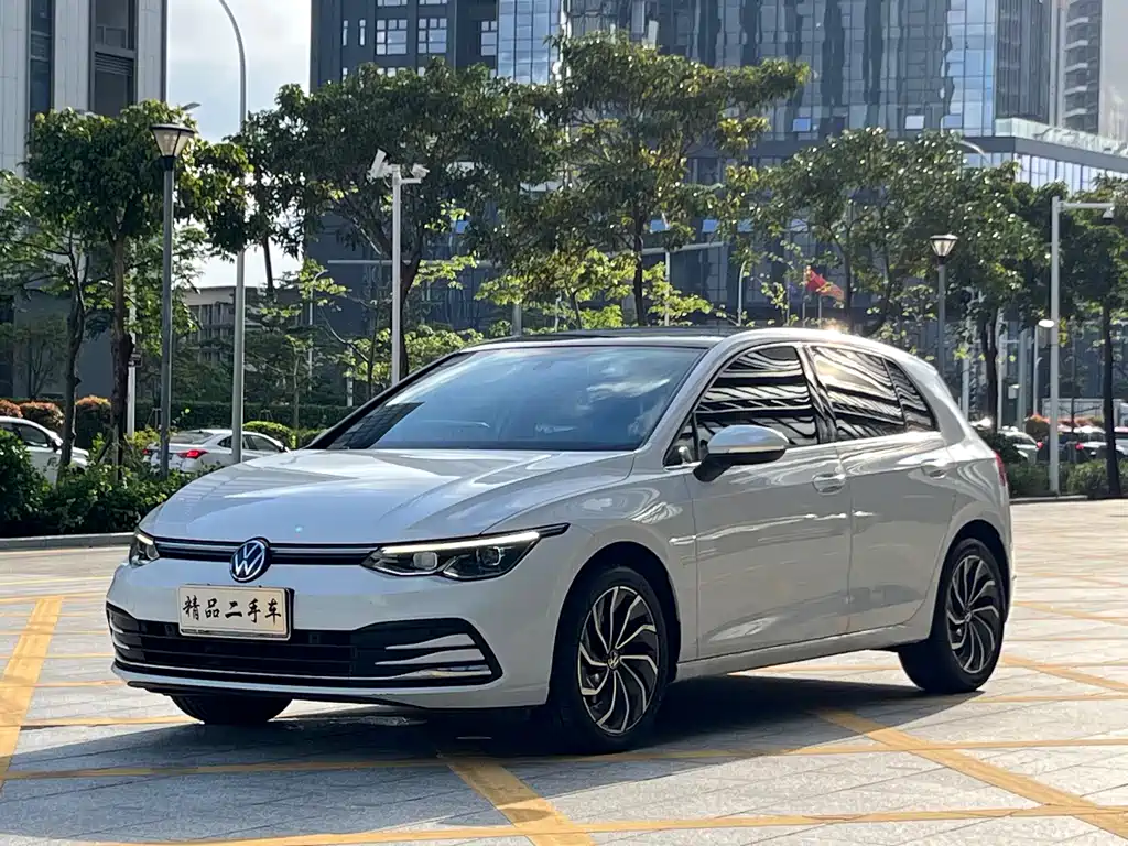 Купить Volkswagen Golf