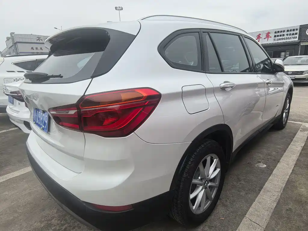BMW X1 — миниатюра 5