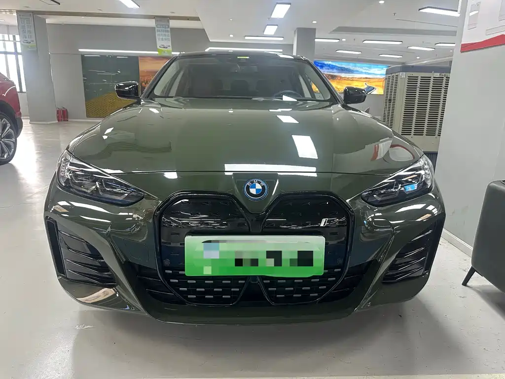 BMW i4 2023 eDrive35
