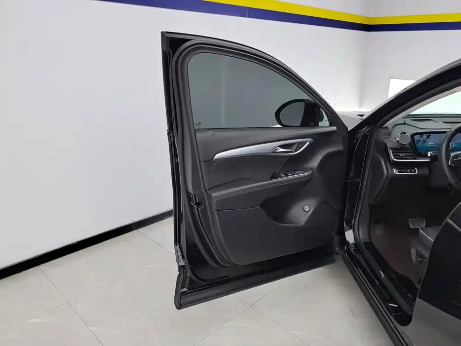 Buick Envision Plus — миниатюра 7