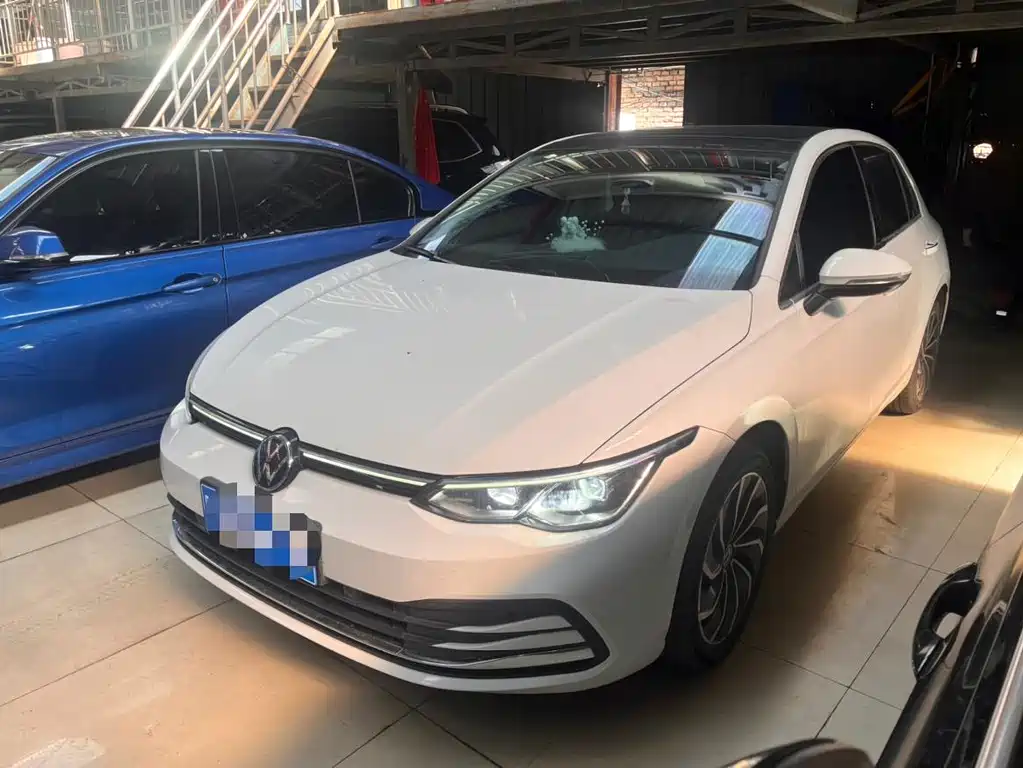 Volkswagen Golf 2023