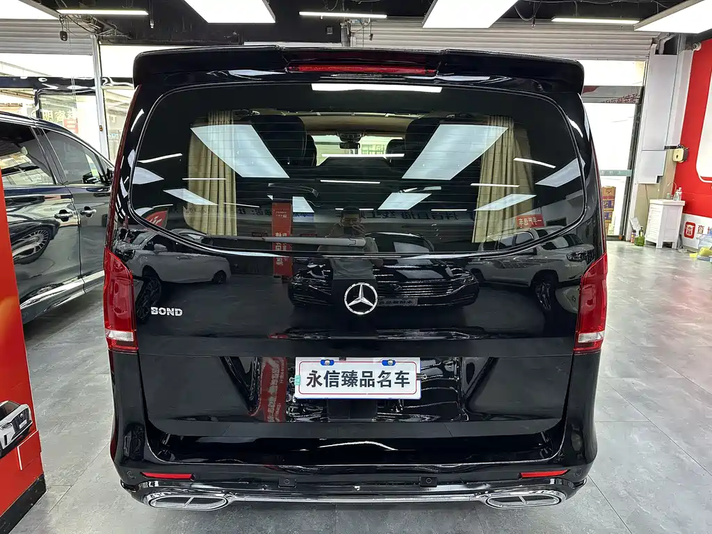 Mercedes-Benz Vito 2021 2.0T 7 мест