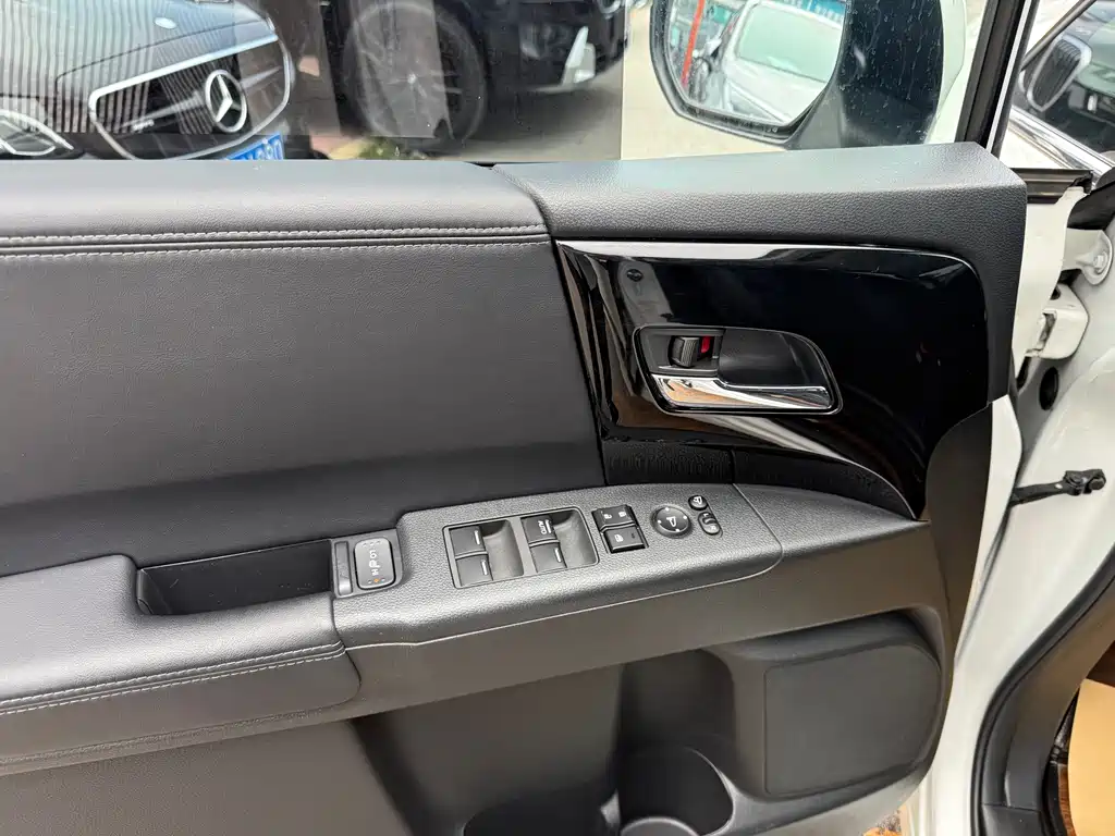 Honda Elysion 2019 2.0L Luxury