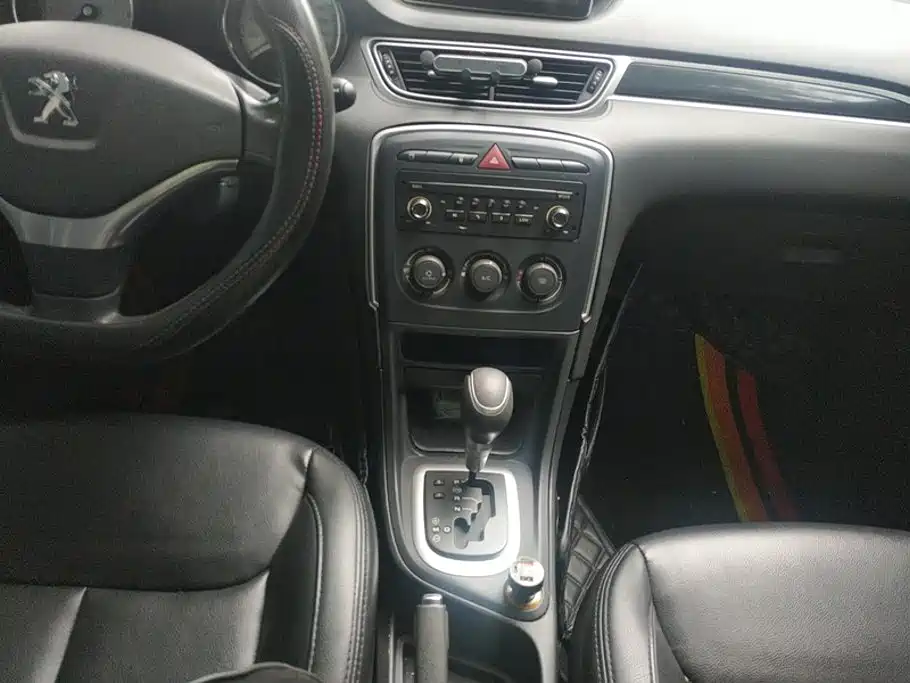 Peugeot 308 — миниатюра 16