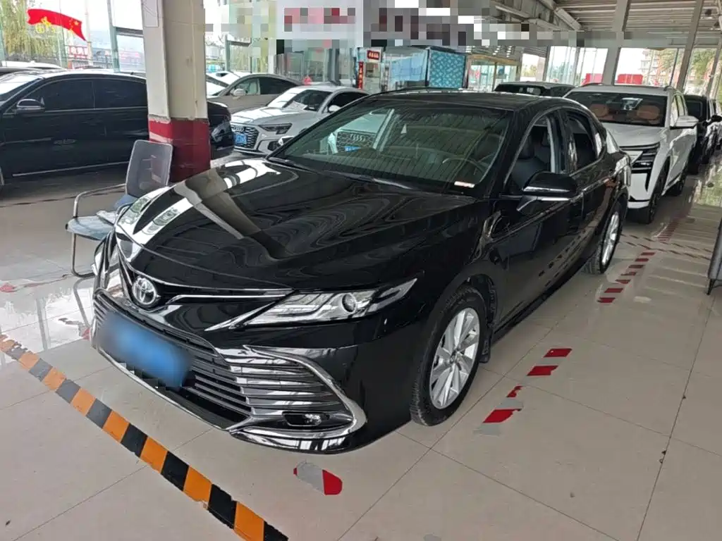 Toyota Camry — миниатюра 2