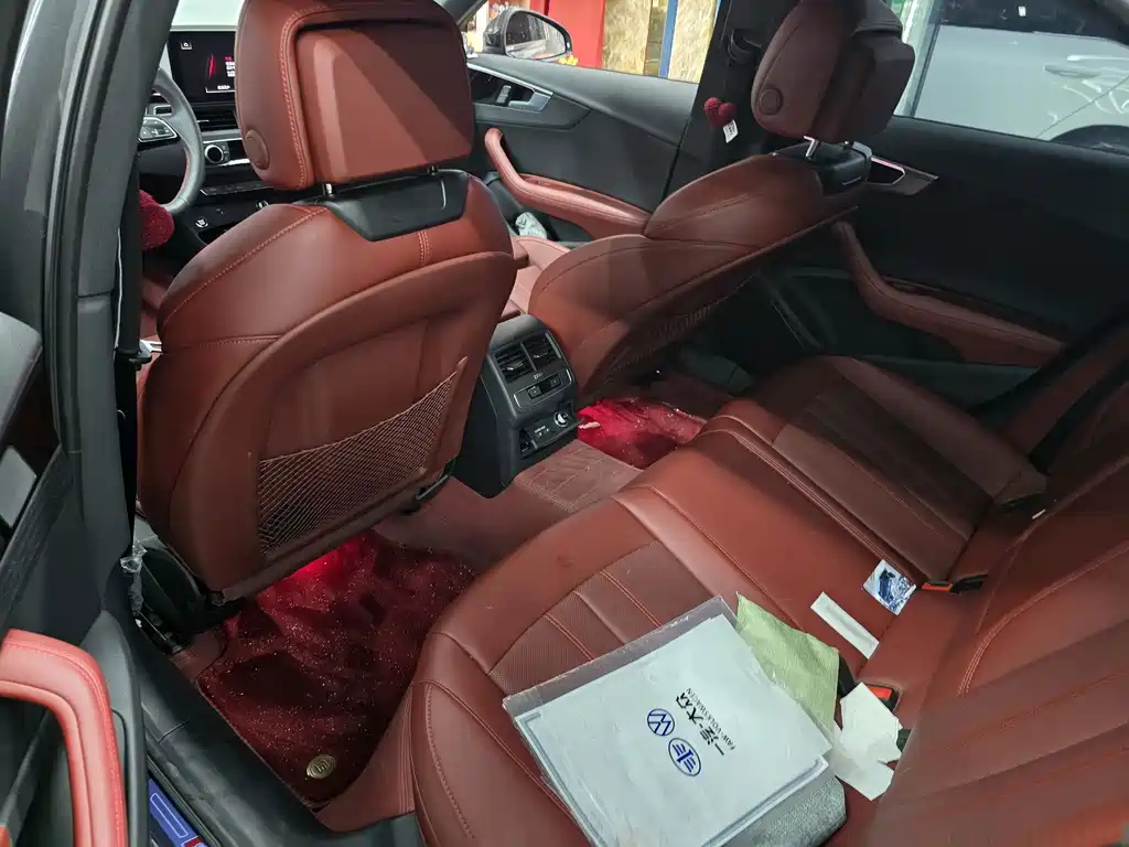 Audi A4L — миниатюра 4