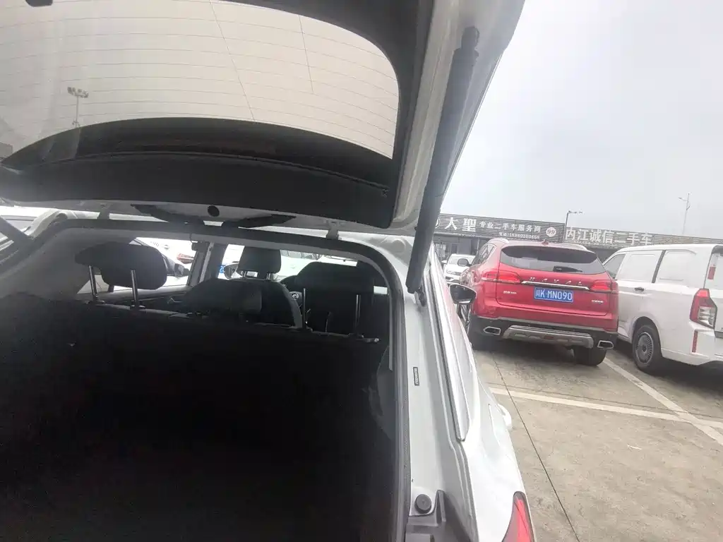 Volkswagen T-Roc — миниатюра 27