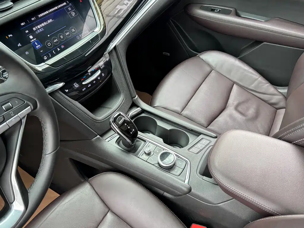 Cadillac XT6 — миниатюра 21