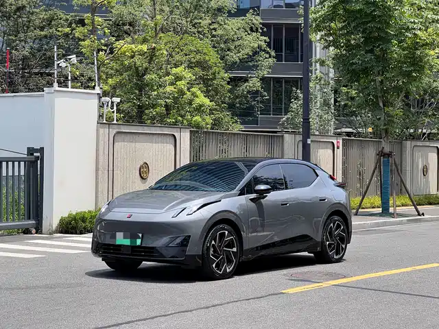 2025 Lynk & Co Z20