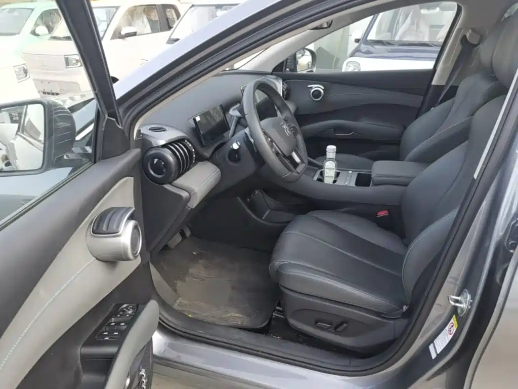BYD Yuan Plus — миниатюра 16