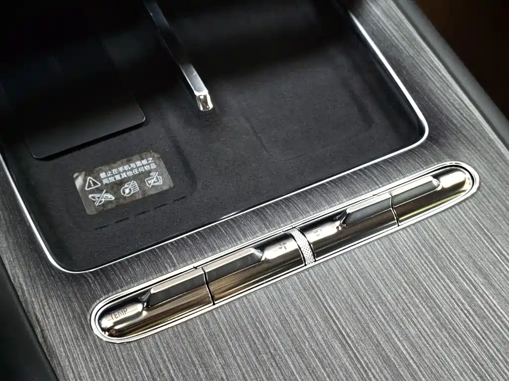 Xiaomi SU7 — миниатюра 16