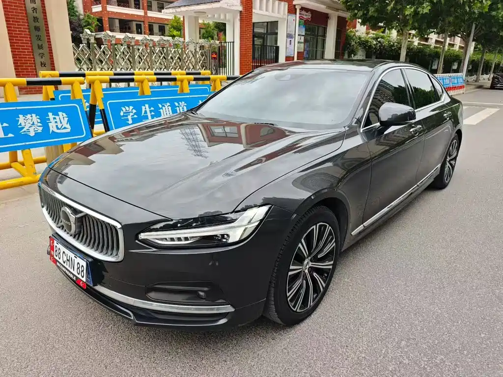 Volvo S90 2021