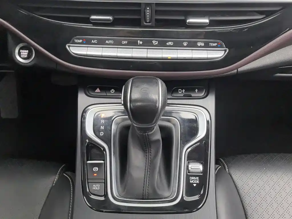 GAC Trumpchi M6 2021 — фото 13