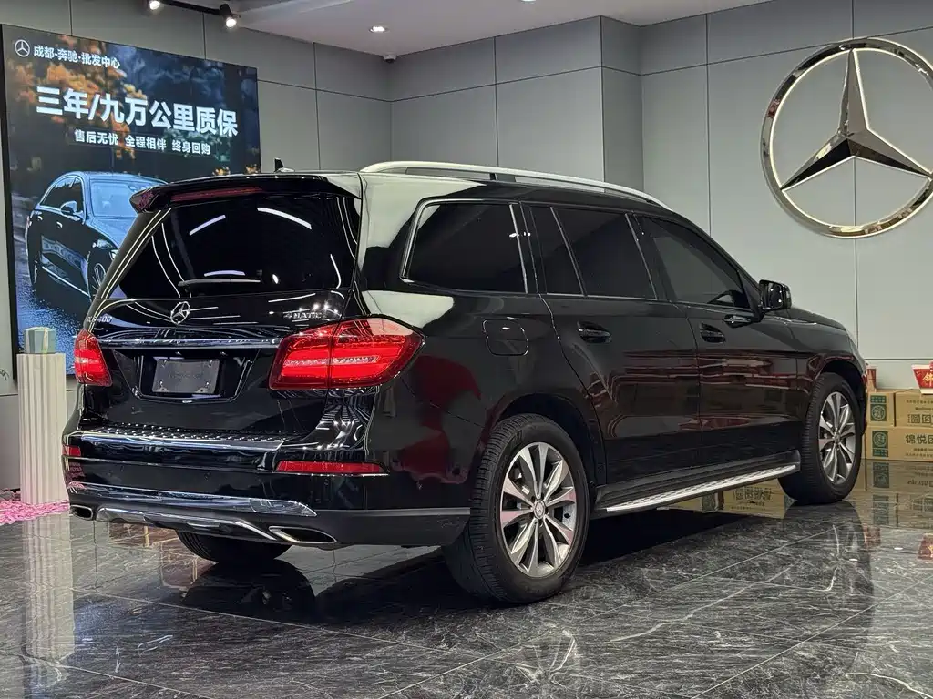 Mercedes-Benz GLS — миниатюра 7