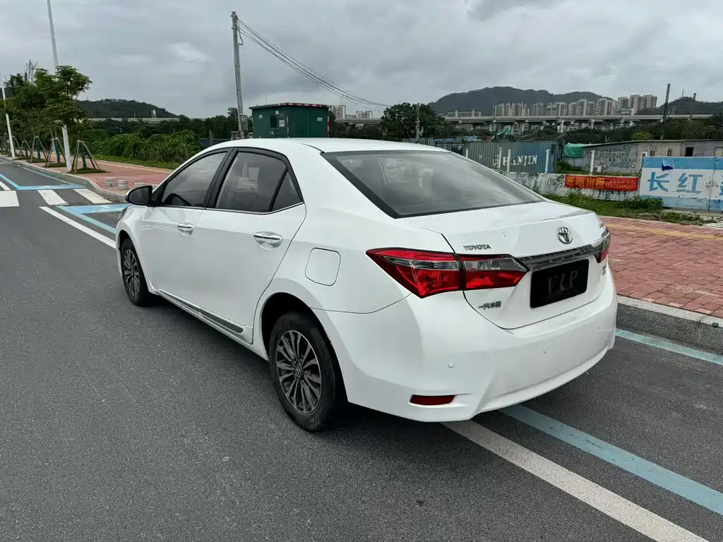 Toyota Corolla - фото 7